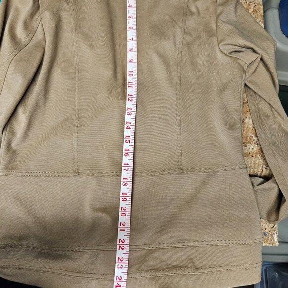 Blazer and skirt - Picture 5 of 12